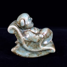 An Exquisite Ru yao Figure Ornament