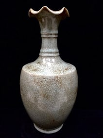 An Exquisite Ru yao Vase