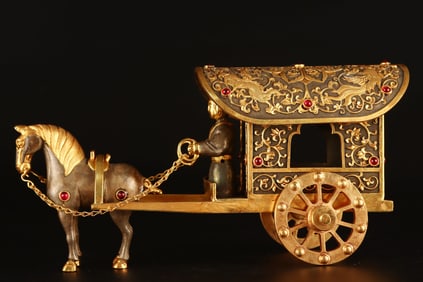An Exquisite Gilt Bronze Inlaid Gems Lotus Pattern Dragon and Phoenix Pattern Carriage