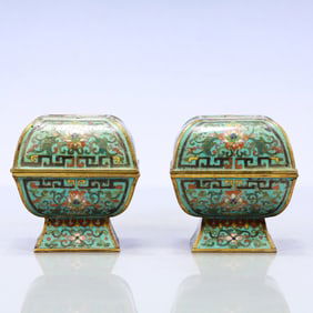 A Exquisite A pair of Cloisonne Lotus Pattern Box