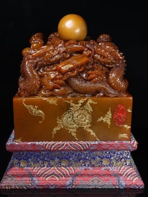 An Exquisite Tianhuang Stone Dragon Pattern Seal