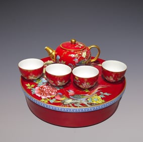 A Set of Fine Enamel Painted Gold Flower and Bird Pattern with poem Teapot Cup
