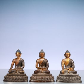 A Set of Fine Gilt Bronze Statue of Sakyamuni