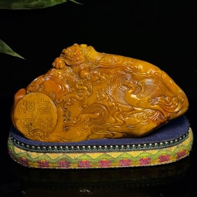 An Exquisite Shoushan Stone Dragon and Phoenix Pattern Seal Ornament