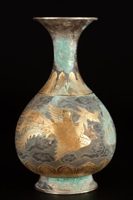 An Exquisite Gilt Silver Phoenix Pattern Vase