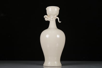 A Exquisite Ding yao Flower Pattern Phoenix Pattern Vase