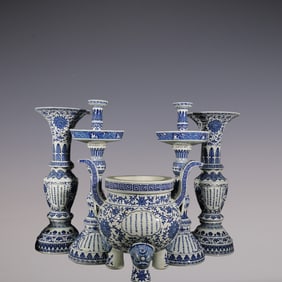 An Exquisite Blue and White Lotus Pattern Seawater Pattern with poem Double-Ears and Tripod Censer