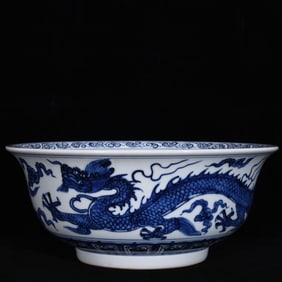 An Exquisite Blue and White Dragon and Phoenix Pattern Bowl