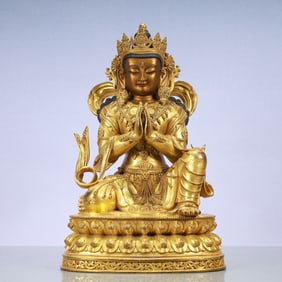 A Exquisite Gilt Bronze Statue of Amitayus
