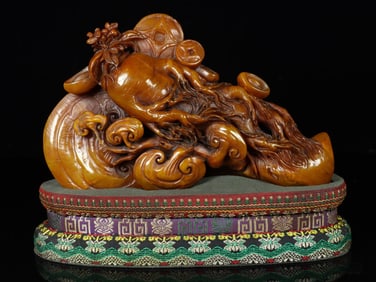 An Exquisite Shoushan Stone Flower and Fruit Pattern Ornament