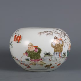 An Exquisite Famille-Rose Character and Story Pattern Brush Washer