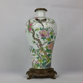 An Exquisite Enamel Inlaid Bronze Flower and Bird Pattern with poem Vase