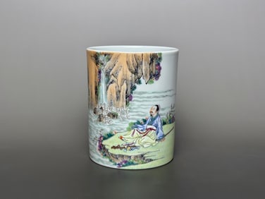 An Exquisite Famille-Rose Character and Story Pattern Brush Pot