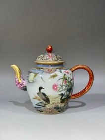 An Exquisite Famille-Rose Lotus Pattern Flower and Bird Pattern with poem Teapot