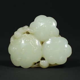 An Exquisite White Jade Flower Pattern Ornament