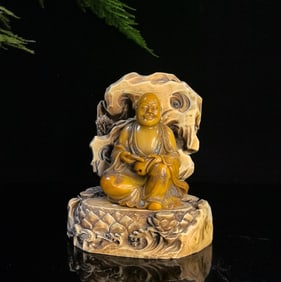 An Exquisite Shoushan Stone Statue of Arhat Ornament