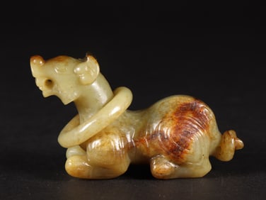 An Exquisite White Jade Auspicious Beast Ornament