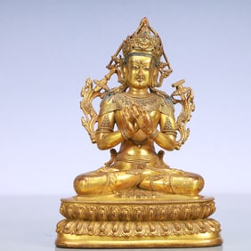 An Exquisite Gilt Bronze Statue of Amitayus