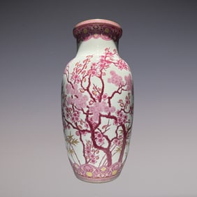 An Exquisite Enamel Ruby red-Glazed Painted Gold Pine, Bamboo and Plum Blossom Pattern Vase