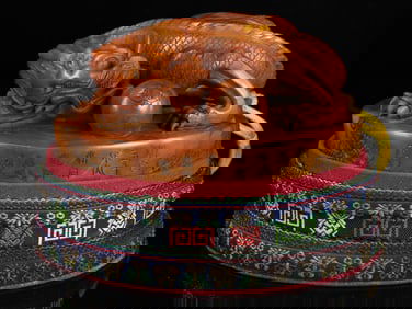 An Exquisite Tianhuang Stone Auspicious Beast Seal Ornament