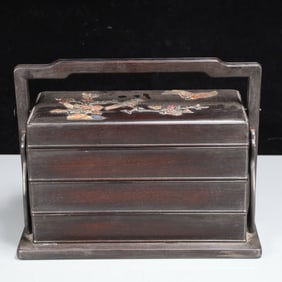 A Exquisite Eaglewood Flower and Bird Pattern Box