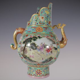 An Exquisite Enamel Painted Gold Lotus Pattern Bats and Peach Pattern Character and Story Pattern