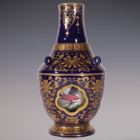 An Exquisite Famille-Rose Ji Blue Glazed Painted Gold Lotus Pattern Fish and Lotus Pattern Vase