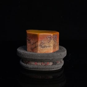 An Exquisite Shoushan Stone Landscape and Figure Pattern Seal Ornament