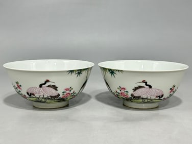A Pair of Exquisite Famille-Rose Flower and Bird Pattern with poem Bowl