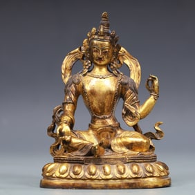 A Exquisite Gilt Bronze Statue of Amitayus