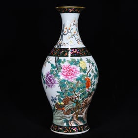 An Exquisite Famille-Rose Flower and Bird Pattern Lotus Pattern with poem Vase