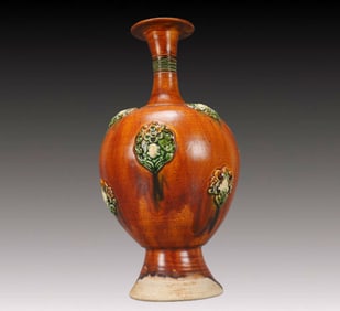 A Rare Tang Tri-Color Glazed Pottery Flower Pattern Vase