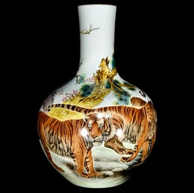 A Huge Enamel Tiger Pattern Vase