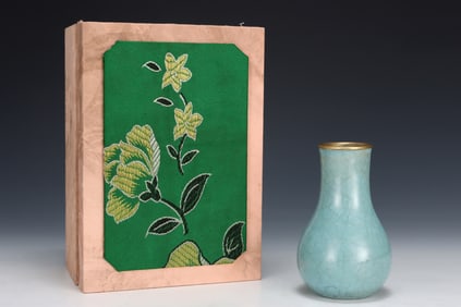 An Exquisite Ru yao Sky Blue Glazed Painted Gold Vase