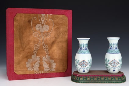 A Pair of Exquisite Blue and White Doucai Lotus Pattern Vases