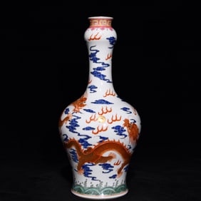 An Exquisite Blue and White Iron-Red Painted Gold Dragon Pattern Vase