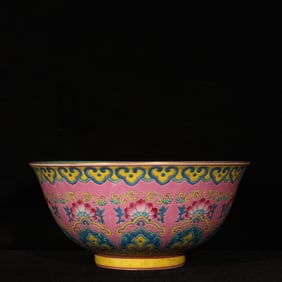 An Exquisite Enamel Painted Gold Lotus Pattern Bowl