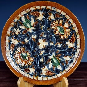 A Rare Tang Tri-Color Glazed Pottery Flower Pattern Plate