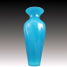 A Precious Coloured glaze Blue Glazed Vase