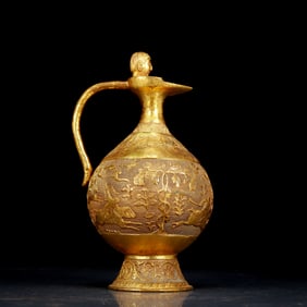 An exquisite gilt bronze figure pattern pot