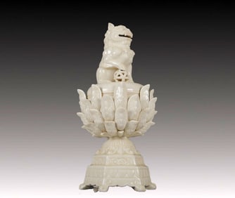 An Exquisite Ding yao Lotus Pattern Lion Censer