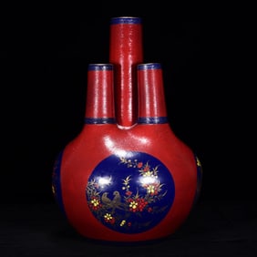An Exquisite Ji Blue Glazed Painted Gold Flower and Bird Pattern Vase