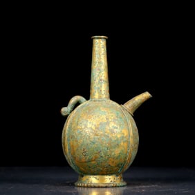 An exquisite gilt bronze figure pot