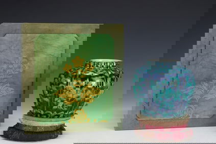 An Exquisite Green Glazed Melon and Fruit Pattern Jar