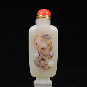 An Exquisite White Jade Flower and Bird Pattern Snuff Bottle