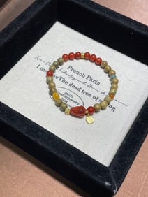 An Exquisite Green Tanwood With Agate Bracelet