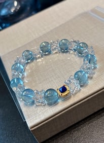 An Exquisite Aquamarine Bracelets