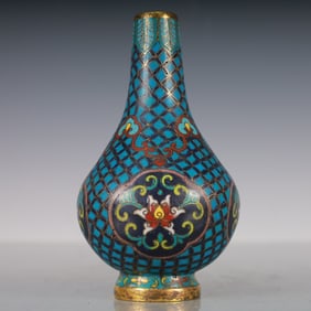An Exquisite Cloisonne Gilt Bronze Flower Pattern Vase