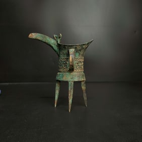 An Exquisite Bronze Tripod Goblet