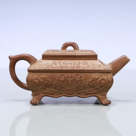 A Exquisite Purple Sands Lotus Pattern Teapot